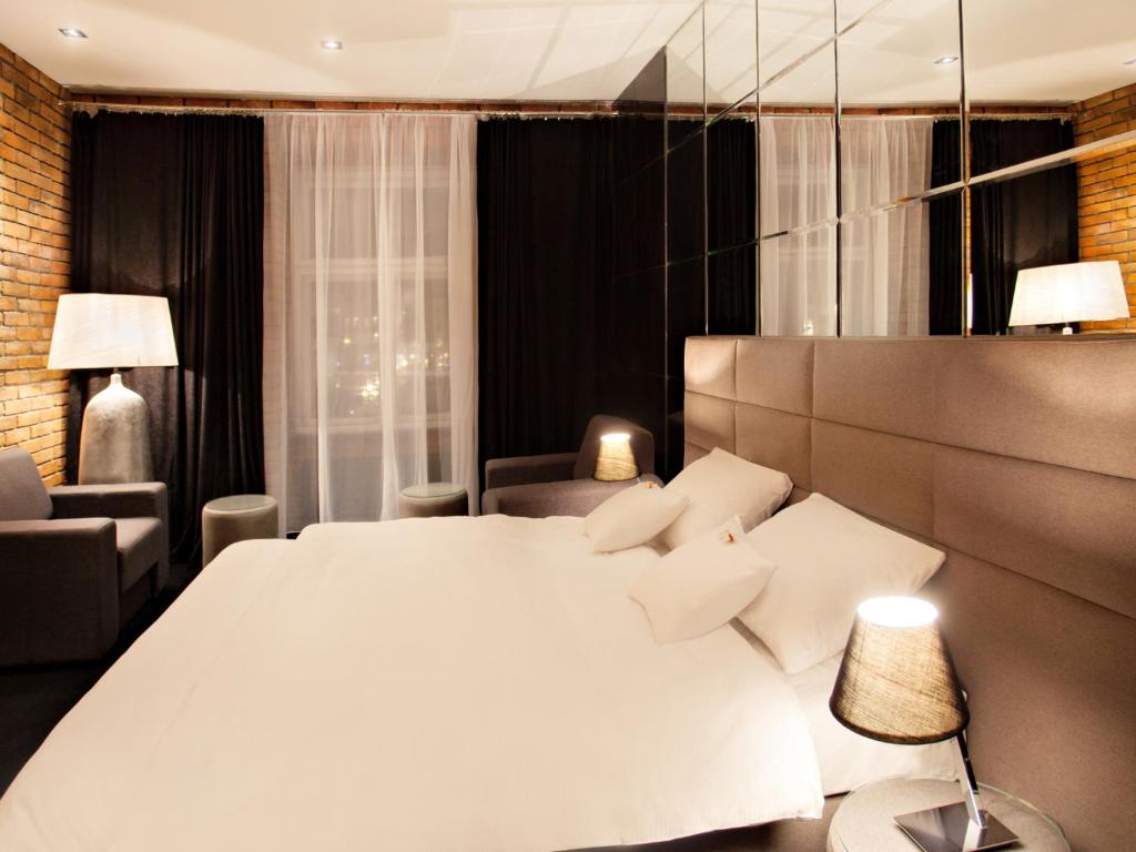 Hotel Betmanowska Main Square Residence Adults Only - Deluxe Double Room With Main Market Square View