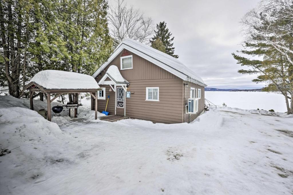 Cozy Maine Lakefront Cabin Rental, Madawaska Aktualisierte Preise für