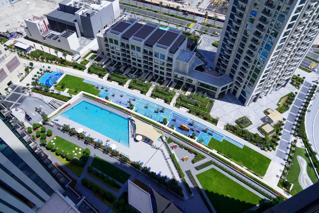 Fotografie z fotogalerie ubytování Primestay - Creekside 18B 2BR, Creek Harbour v Dubaji