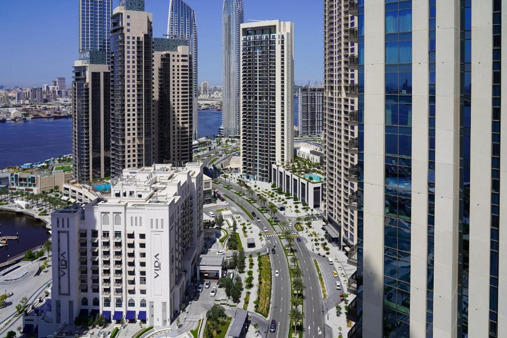 Fotografie z fotogalerie ubytování Primestay - Creekside 18B 2BR, Creek Harbour v Dubaji