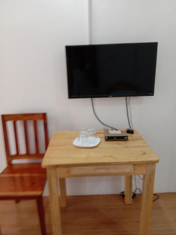 Televiisor ja/või meelelahutuskeskus majutusasutuses RNA Guesthouse