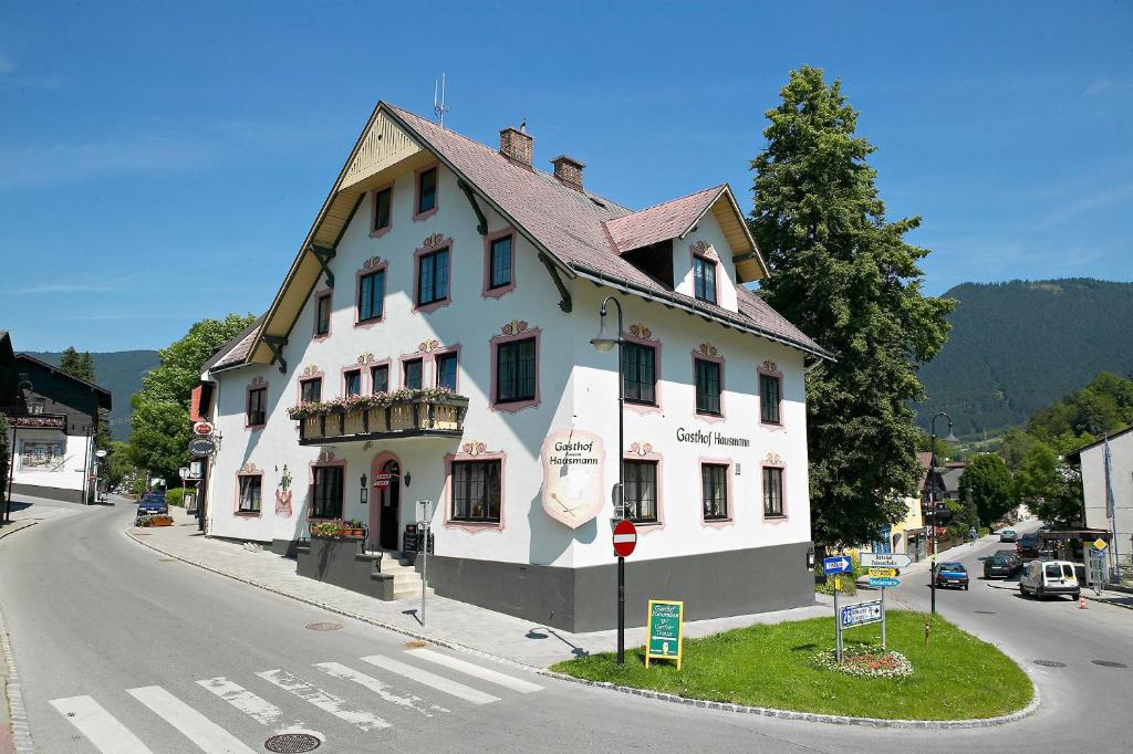 Výhľad na hory alebo výhľad na hory priamo z v penzióne/hostinci