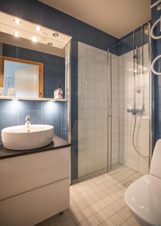 Koupelna v ubytování Hotel Karhu