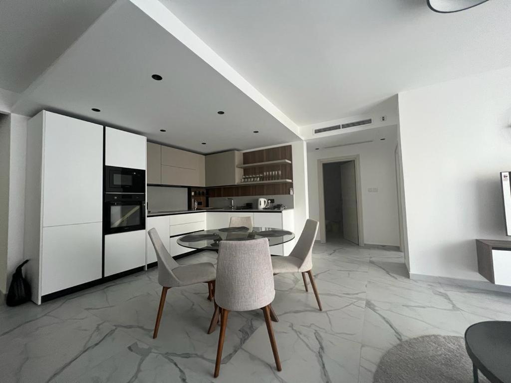 Skylark 2 Apartment with Terrace - 1