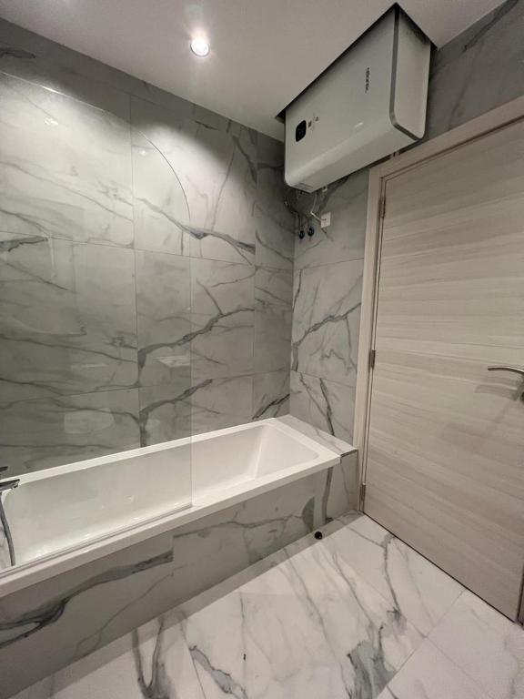 Skylark 2 Apartment with Terrace - 9