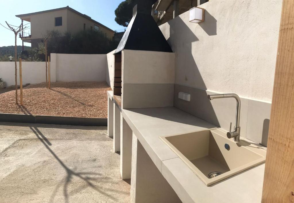 Fotografia z galérie ubytovania Apartament amb terrassa i parking v destinácii Llança