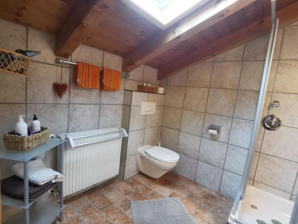 Koupelna v ubytování Schlosserhof