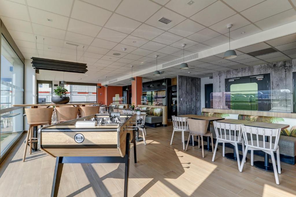 B&B HOTEL Dijon Valmy Toison d'or - Resim 44