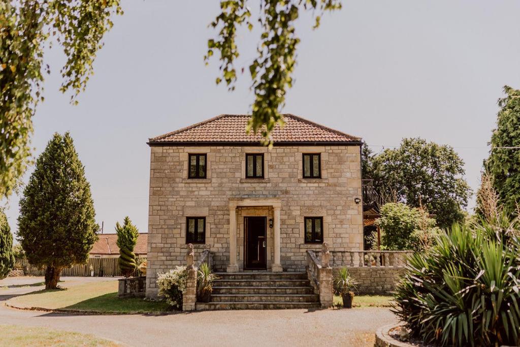 Longscroft Manor, Trowbridge (updated prices 2024)