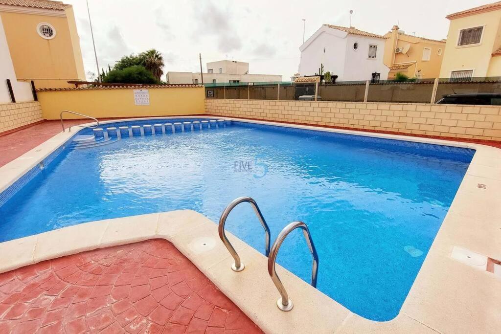 2 bedroom house in Cabo Roig, Orihuela – Precios 2023 ...