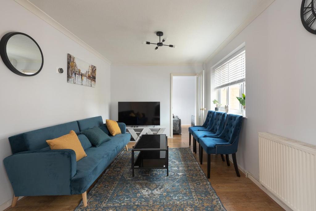 Holiday home Milton Keynes Luxurious and Spacious Walkable to station 5