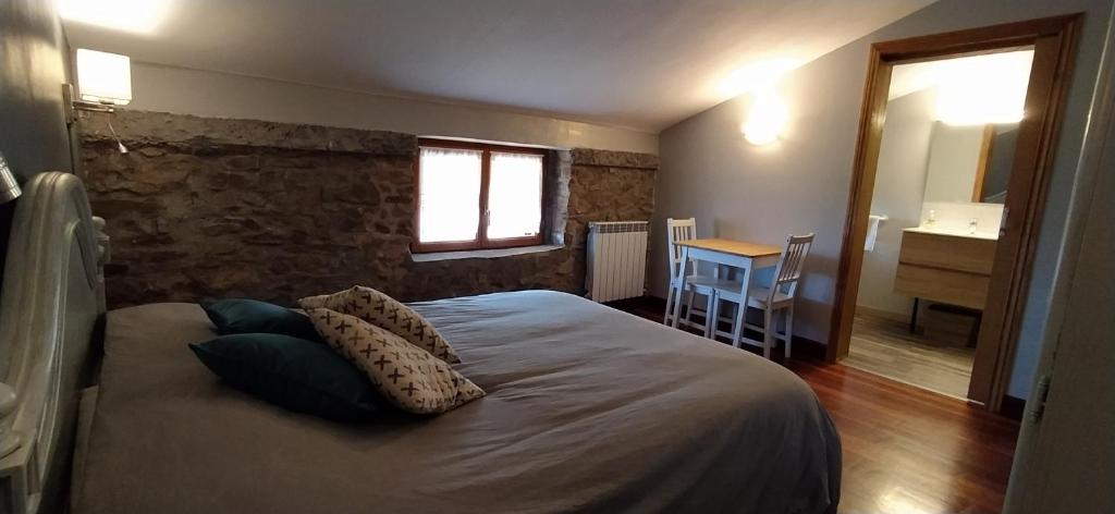 Cama o camas de una habitación en Casa Rural Haitzetxea