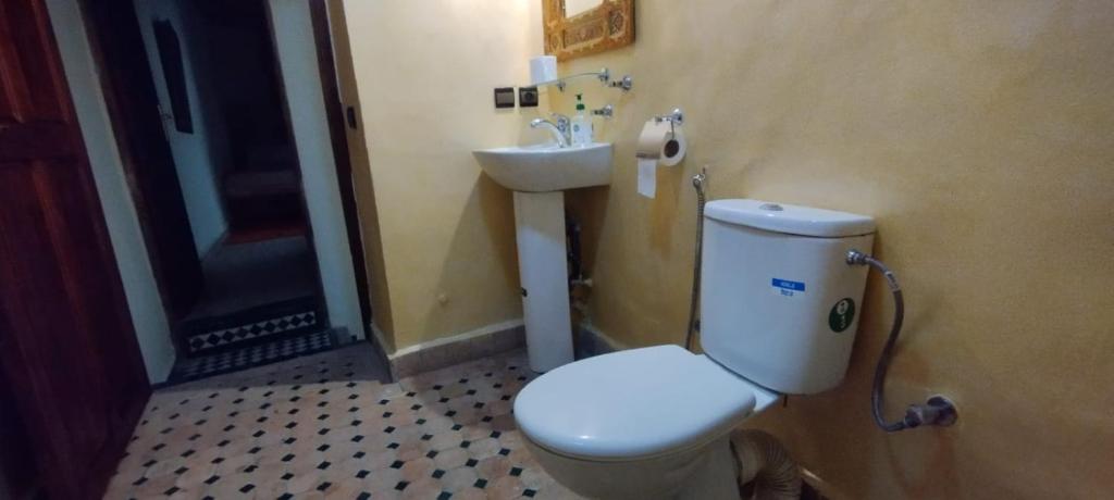 Koupelna v ubytování Riad Ranya