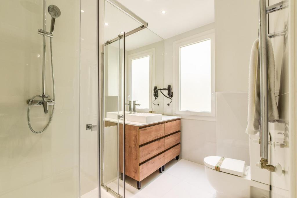 A bathroom at Apartamento Embajadores X