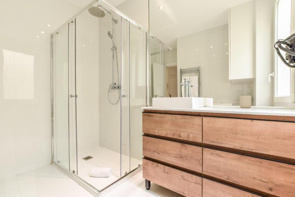 A bathroom at Apartamento Embajadores X