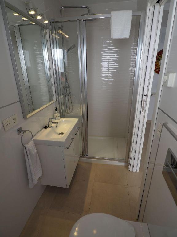 Koupelna v ubytování Nerja Paradise Rentals - Villa Topaz