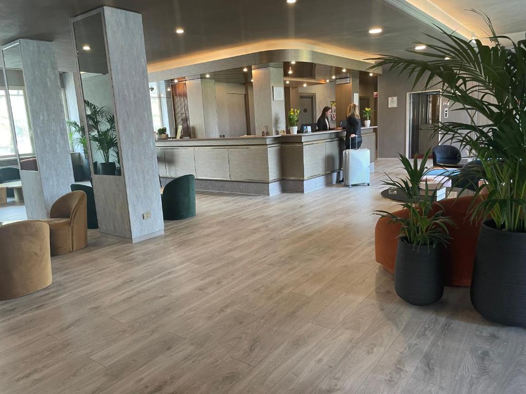 Vstupní hala nebo recepce v ubytování Hotel Embassy