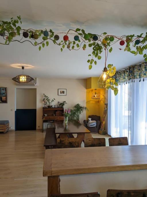 Posedenie v ubytovaní Gîte au coeur du vignoble de Cahors, 5 chambres