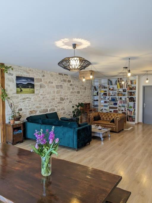 Posedenie v ubytovaní Gîte au coeur du vignoble de Cahors, 5 chambres