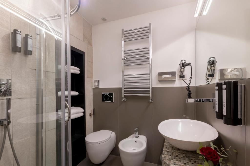 A bathroom at Argentina Residenza Style Hotel