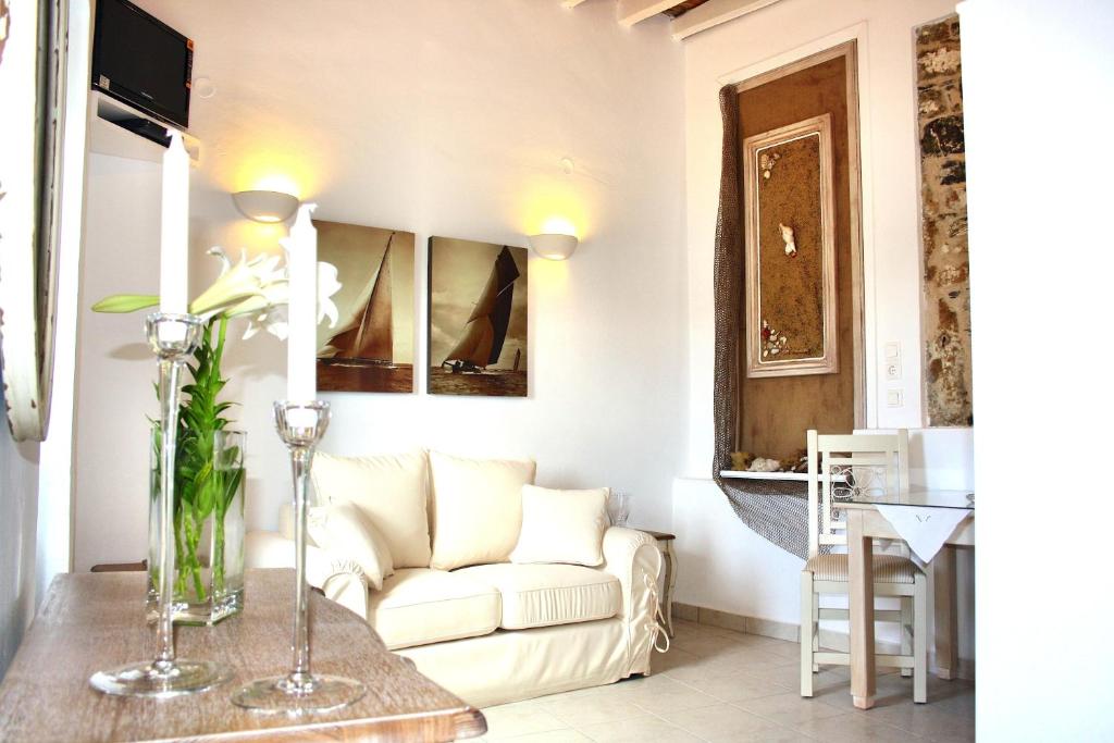 Posezení v ubytování Mariakis Luxury Studios