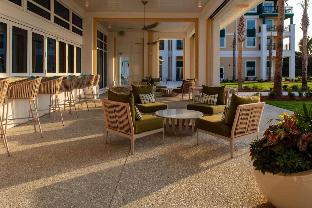 Restaurace v ubytování Courtyard by Marriott Jekyll Island