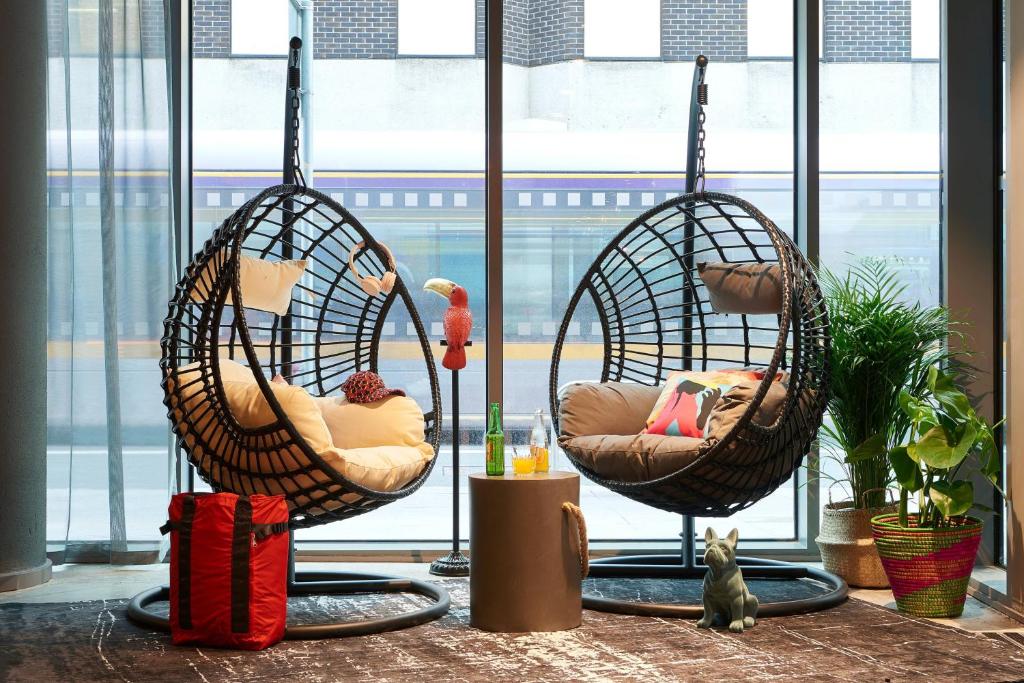 Un lugar para sentarse en Moxy Dublin City