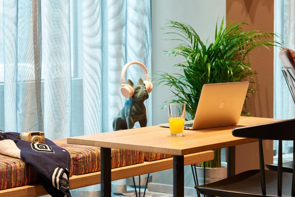 Un lugar para sentarse en Moxy Dublin City
