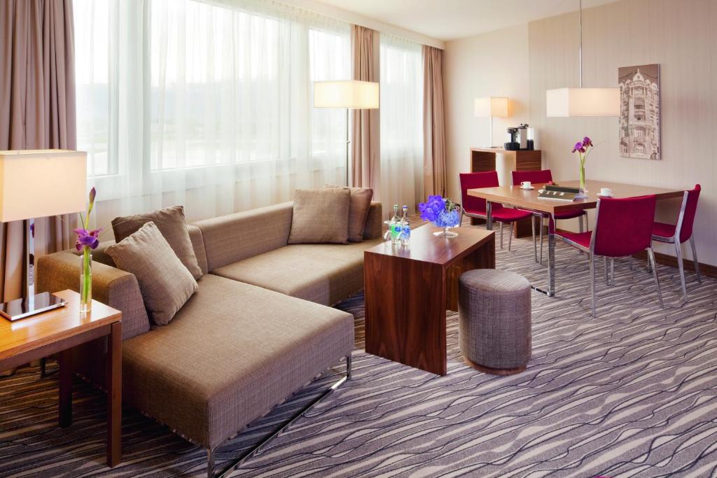Mövenpick Hotel Geneva - Junior King Suite