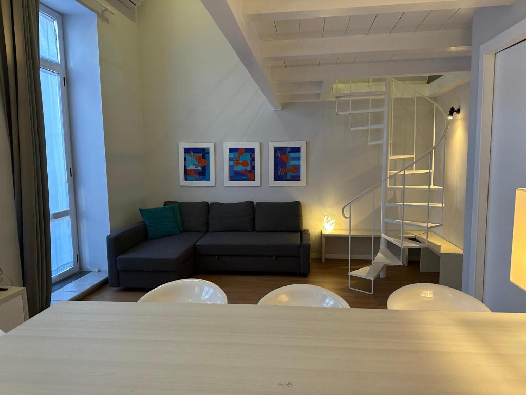 Vicool Apartments - Centro storico Napoli - Duplex Apartment