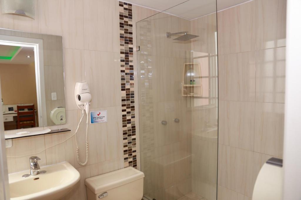 Koupelna v ubytování Hotel Carolina Montecarlo
