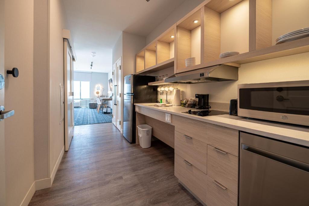 TownePlace Suites by Marriott Las Vegas North I-15 photo
