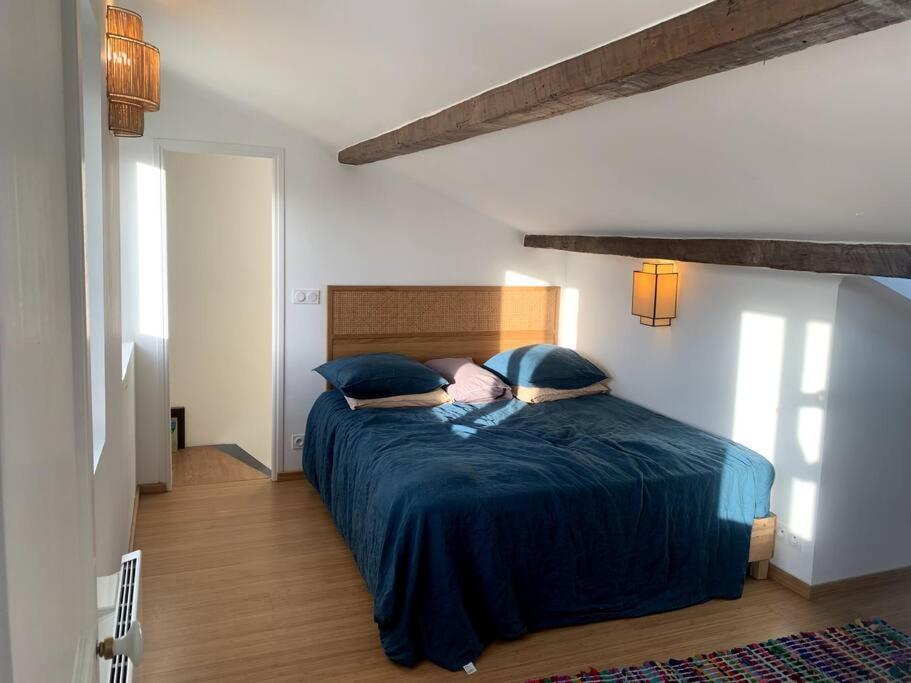 Posteľ alebo postele v izbe v ubytovaní Villa en bord de mer à malmousque