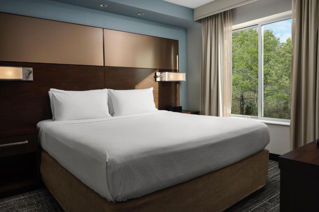 Residence Inn by Marriott Grand Rapids Airport, Grand Rapids – Updated 2024  Prices