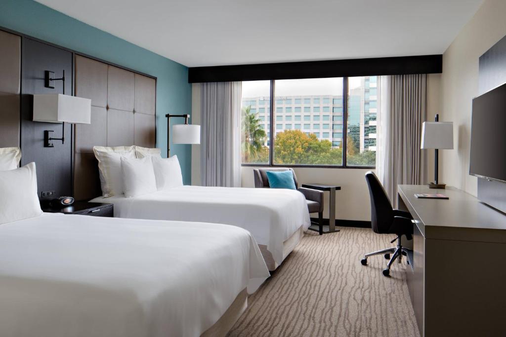 Houston Marriott Westchase - Queen Room With Two Queen Beds - Concierge Level
