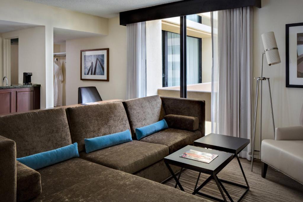 Houston Marriott Westchase - King Suite Met één Slaapkamer