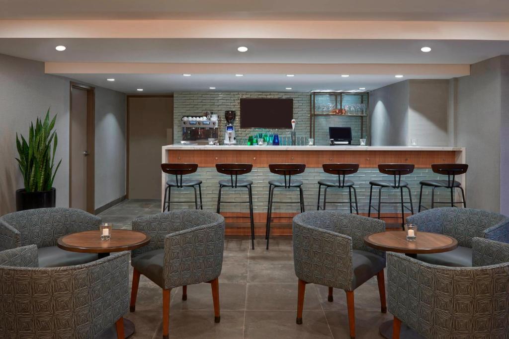 Posezení v ubytování Fairfield Inn by Marriott Montreal Downtown