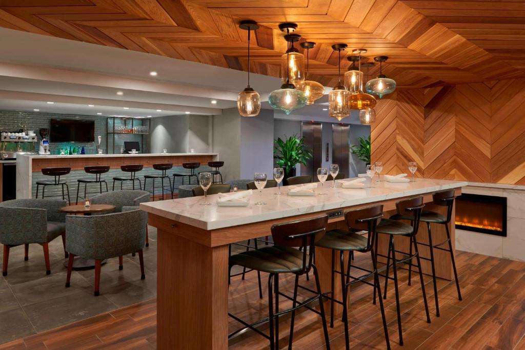 Restaurace v ubytování Fairfield Inn by Marriott Montreal Downtown