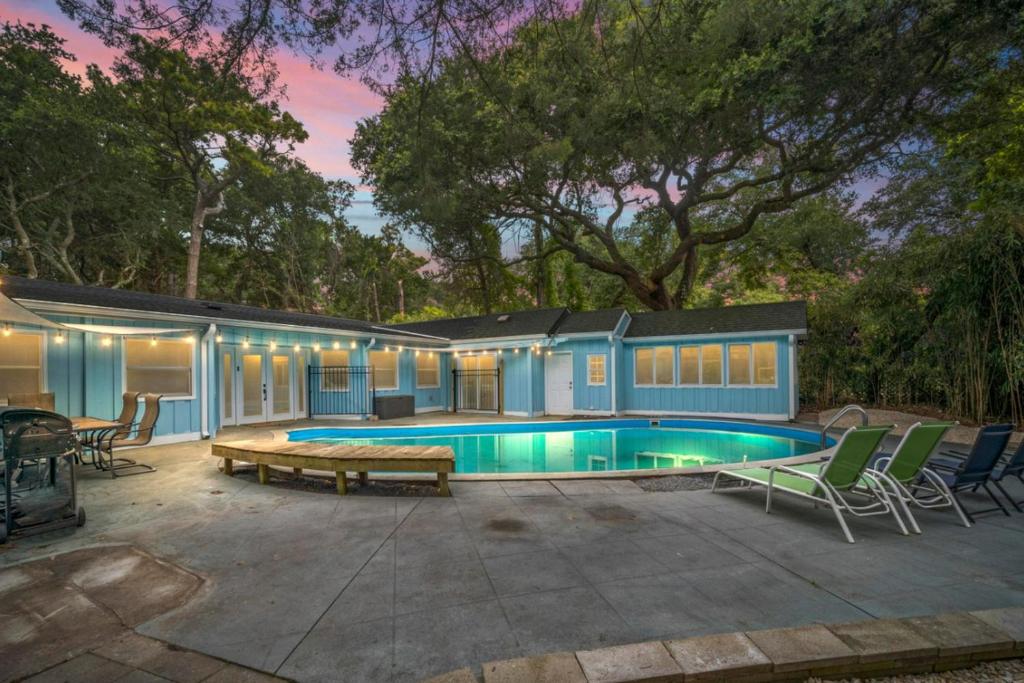 The Blue Lagoon, Pine Knoll Shores Updated 2024 Prices