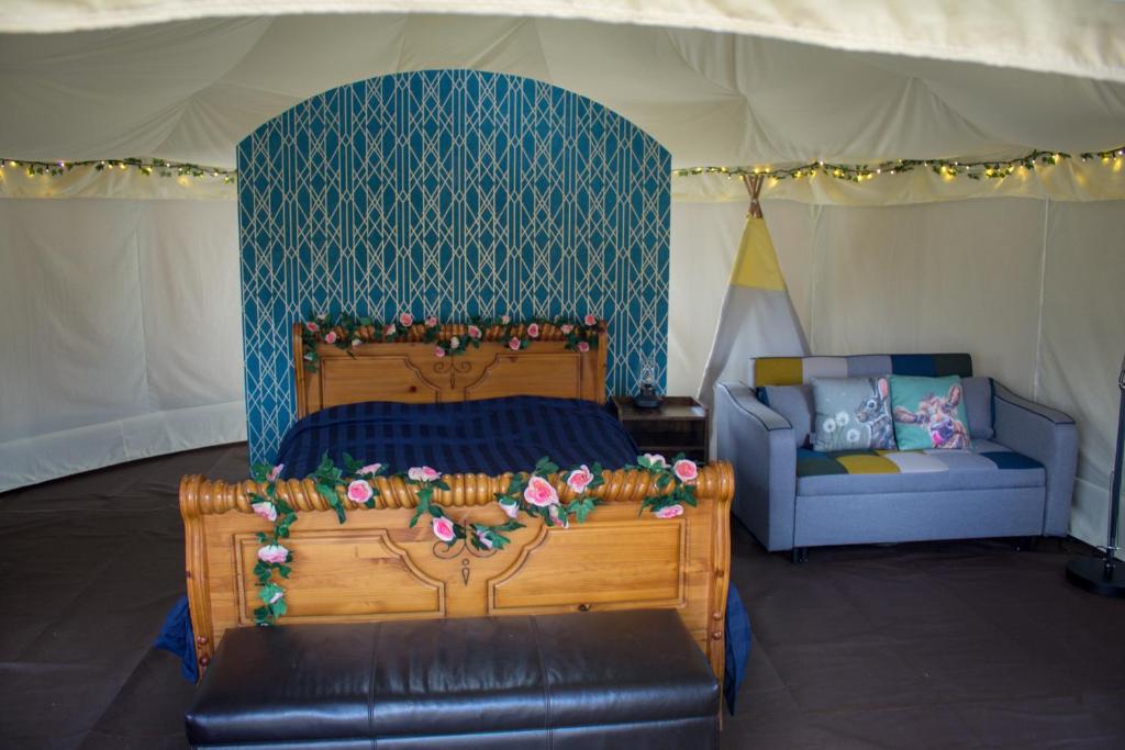 Posezení v ubytování Little River Glamping