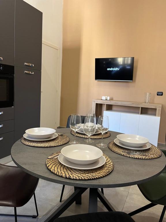 Palazzo Ferrara Apartment - Two-Bedroom Apartment