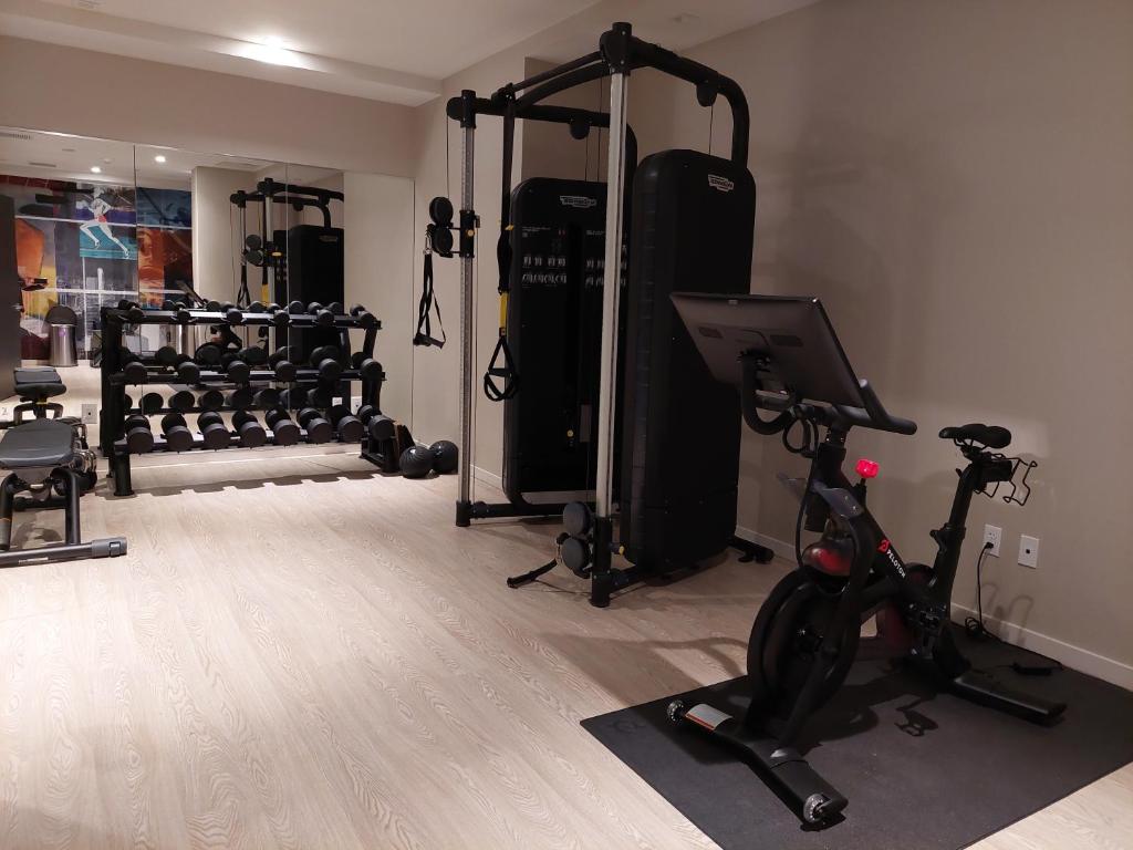Fitness centrum a/nebo fitness zařízení v ubytování Pestana CR7 Times Square
