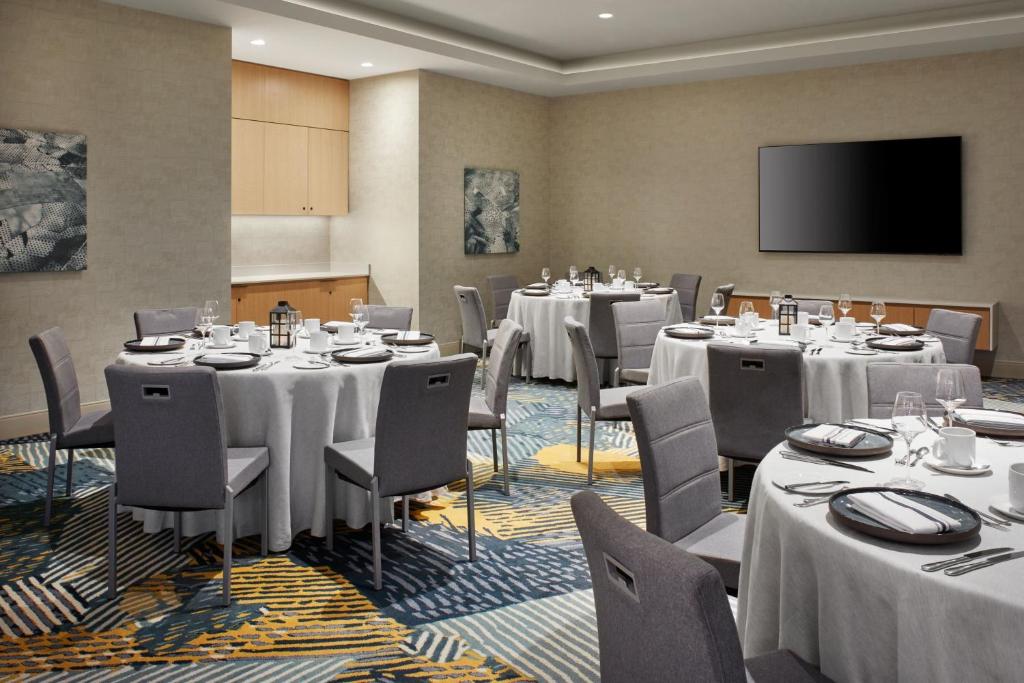 Delta Hotels Calgary Airport In-Terminal - Resim 35