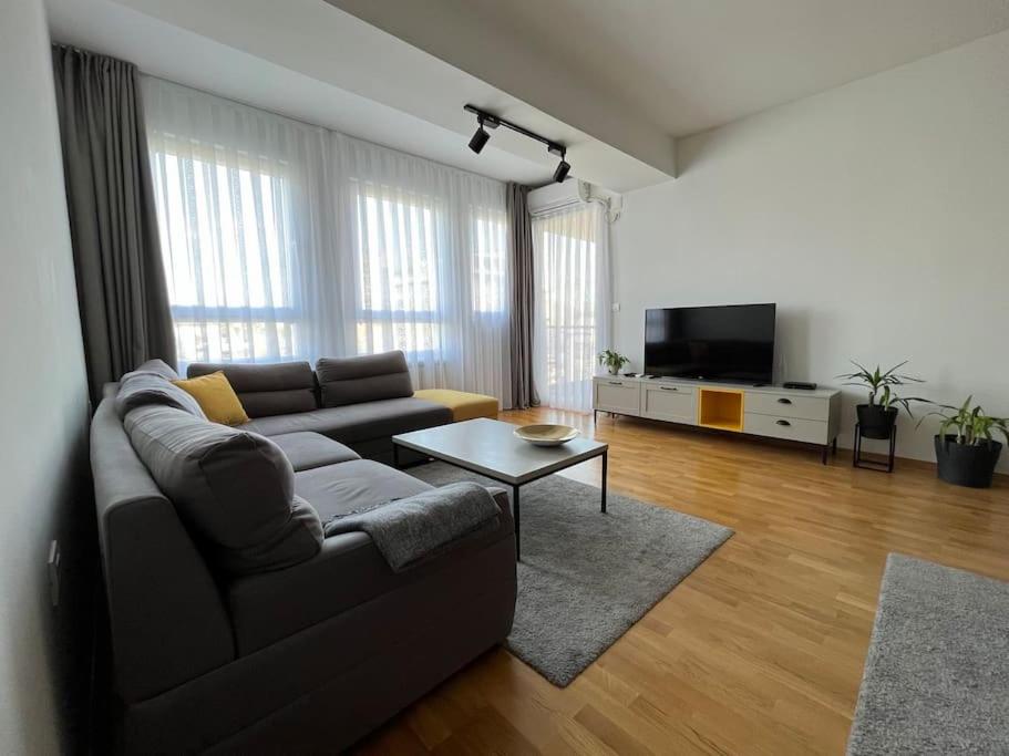 Posezení v ubytování Skopje LEKS apartment