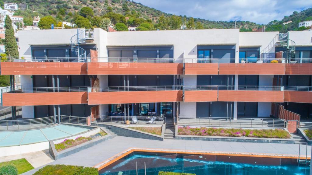 Bazén v ubytovaní NC APARTMENTS Moli Blau 102 - 4 personas alebo v jeho blízkosti