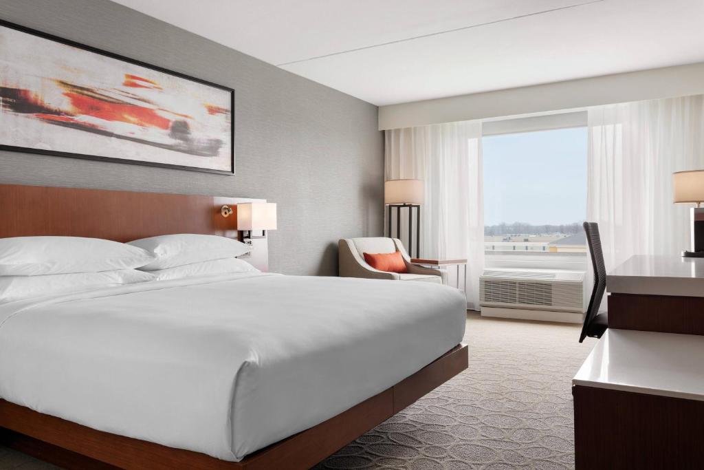 Delta Hotels by Marriott Indianapolis Airport photo