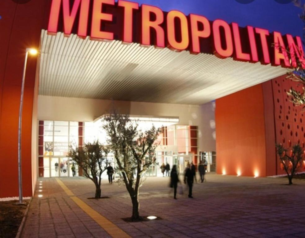 Lux House next to the Airport of Athens. Transport 24h vendégei