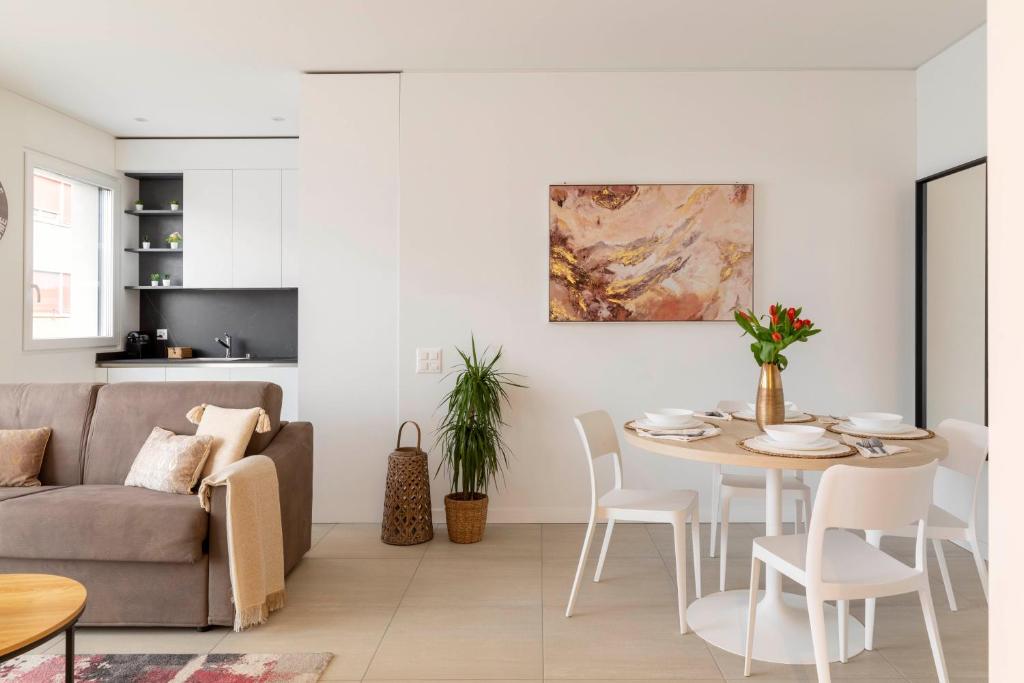 Magic Deluxe Suites - Free Parking - Resim 13