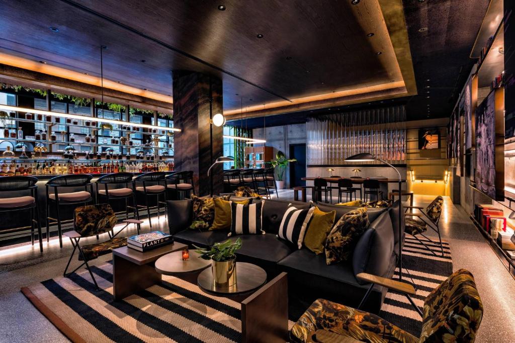 Posezení v ubytování Moxy NYC Chelsea