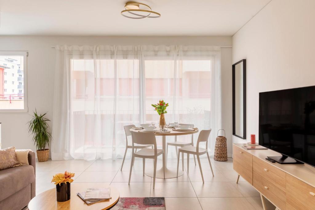 Magic Deluxe Suites - Free Parking - Resim 26